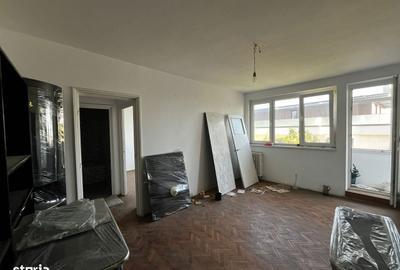 Apartament cu 2 camere semidecomandat în 1 Mai