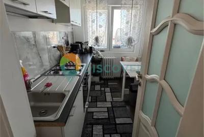 Apartament cu 2 camere decomandat în Podu Roș - 3