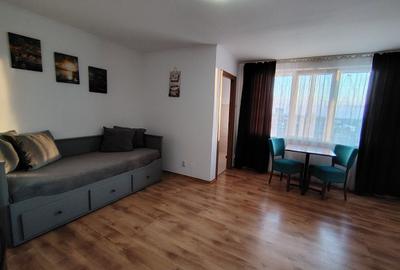 Garsonieră decomandată în Central
