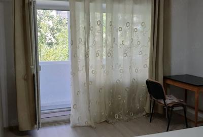 Garsonieră decomandată în Gară