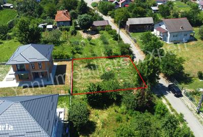 Teren de 354 mp, în Central