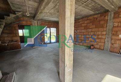 Duplex cu 4 camere cu Canalizare în Moșnița Nouă - 1