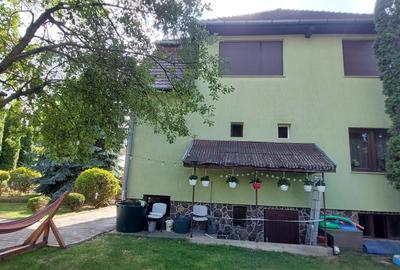 Casă cu 5 camere cu Teren 890 Mp în Budai