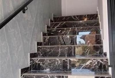 Casă cu 4 camere cu Canalizare în Valea Lupului - 10