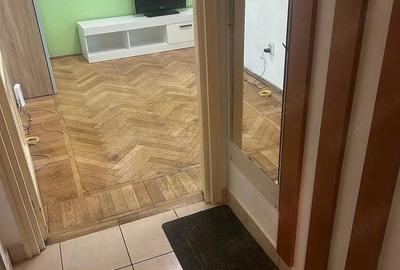 Garsonieră decomandată în Baba Novac