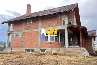 Casă individuală cu 5 camere cu Canalizare în Micești - 1