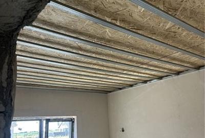 Casă cu 4 camere în Valu lui Traian - 1