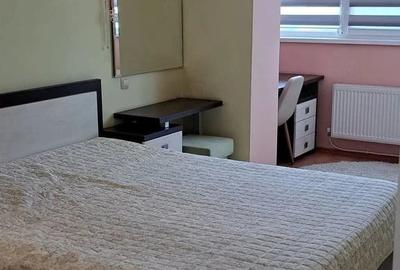 Apartament cu 2 camere decomandat în Berceni