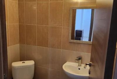 Apartament cu 3 camere decomandat în Dobroești