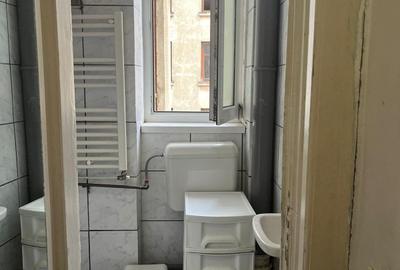Apartament cu 2 camere decomandat în P-ța Universității - 8