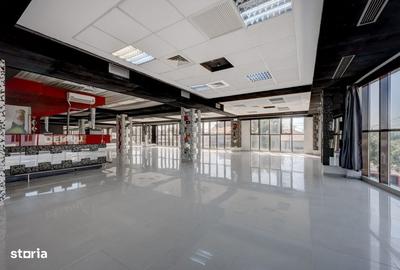 Spațiu comercial, de 500 mp, în Central - 8