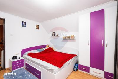 Casă cu 5 camere cu Teren 1600 Mp în Țițești - 20