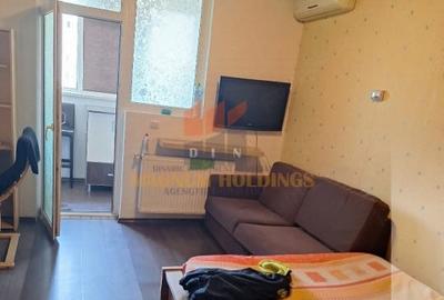 Garsonieră decomandată, mobilată în Prundu