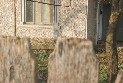 Casă cu 4 camere în Ghergheasa