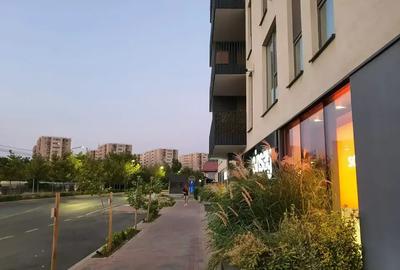 Apartament cu 3 camere decomandat în Titan