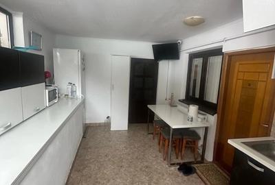 Casă cu 5 camere cu Teren 800 Mp în Central - 3
