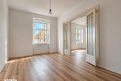 Apartament cu 4 camere în Orașul Nou
