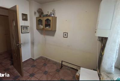 Apartament cu 2 camere decomandat în Canta - 3