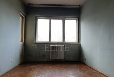 Apartament cu 4 camere decomandat în Central - 16