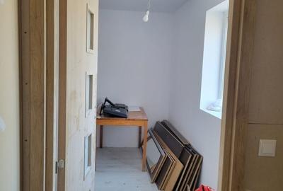 Casă cu 4 camere în Poșta