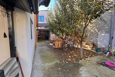 Casă cu 4 camere în Vasile Alecsandri