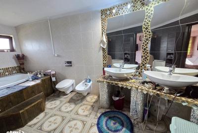 Casă cu 4 camere în Micro 2