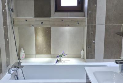 Apartament cu 3 camere decomandat în Podu Roș - 12