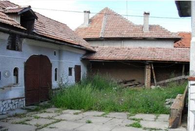 Casă cu 3 camere cu Teren 509 Mp în Poiana Sibiului