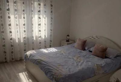 Apartament cu 2 camere decomandat în Spitalul Județean