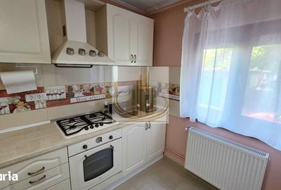 Apartament cu 3 camere, mobilat în Aradului