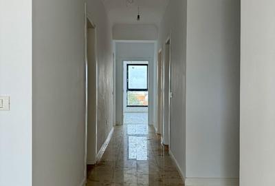 Apartament cu 3 camere în Tomis Plus