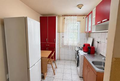 Apartament cu 3 camere decomandat în Vest