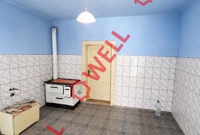 Casă cu 5 camere cu Teren 892 Mp în Aita Mare