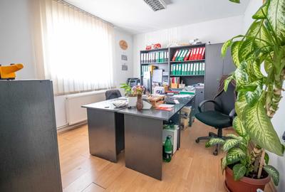 Spațiu comercial, de 11,942 mp, în Central - 7