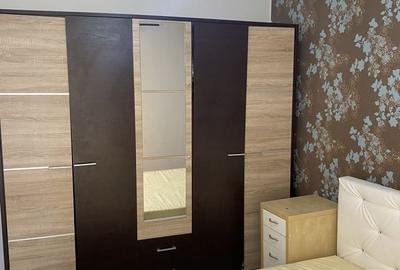 Apartament cu 3 camere semidecomandat, mobilat în Titan - 1