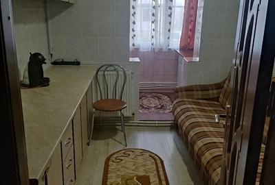 Apartament cu 2 camere decomandat în Micro 39