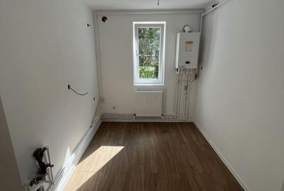 Apartament cu 2 camere decomandat în Tomis II - 3