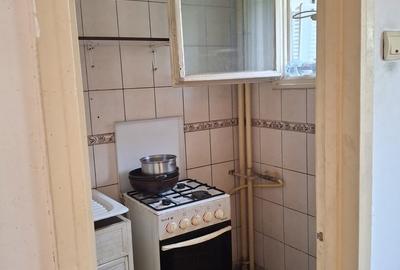 Garsonieră decomandată în Drumul Taberei