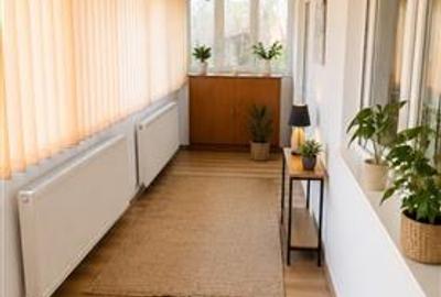 Apartament cu 3 camere semidecomandat, mobilat în Florilor