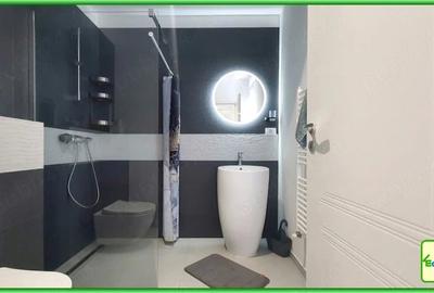 Casă cu 4 camere cu Teren 378 Mp în Blejoi - 1