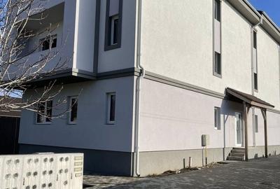 Apartament cu 2 camere decomandat în Girocului