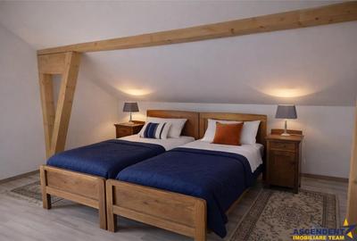 Casă cu 9 camere cu Teren 1000 Mp în Central