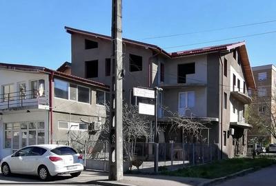 Casă cu 4 camere cu Teren 80 Mp în Central - 3