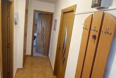 Garsonieră decomandată în Decebal - 3