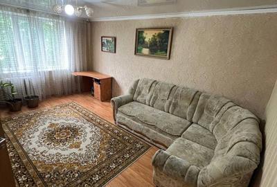 Apartament cu 3 camere decomandat în Florilor - 2