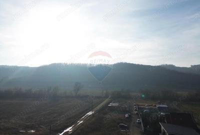 Teren de 559 mp, în Est - 4