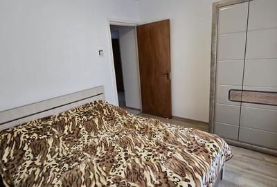Apartament cu 3 camere decomandat, mobilat în Central - 3