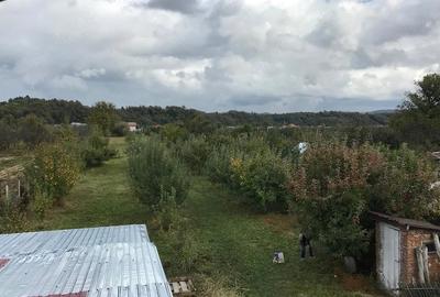 Teren de 1200 mp, în Central - 6