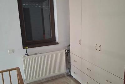 Duplex cu 4 camere cu Canalizare în Central - 12