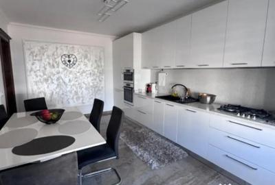 Casă cu 7 camere cu Teren 250 Mp în Rădăuți - 15